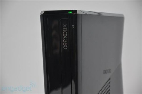 3DS与薄版XBOX现真机 索尼微软拼体感 