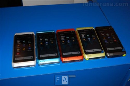 全色到位!诺基亚N8五种色彩版本展示 