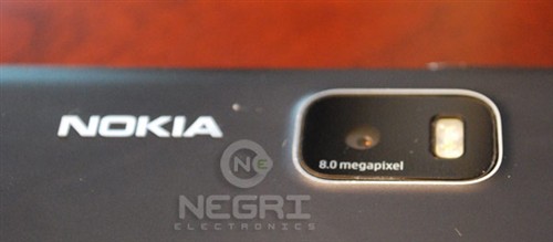 规格有缩水 诺基亚N9最新高清晰真机图