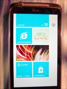 HTC首款Windows phone 7手机近日曝光 