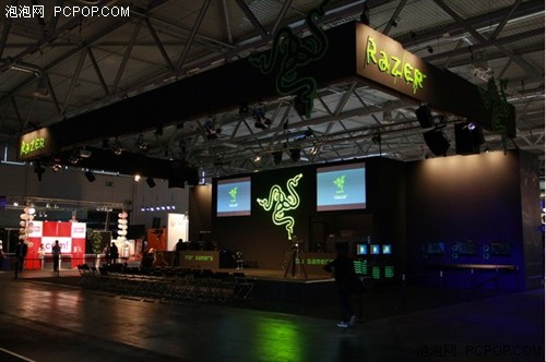 看GamesCom2010!Razer与粉丝激情互动  
