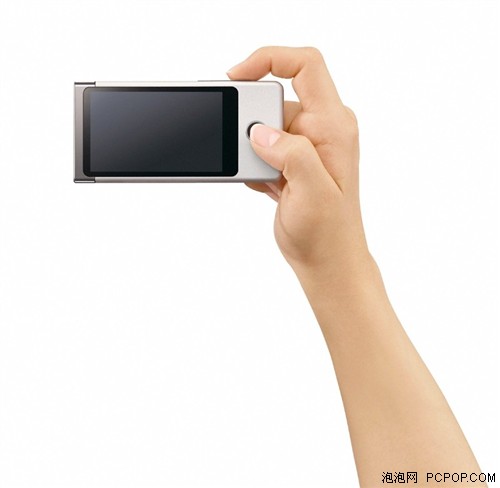 Sony推出触控式 Bloggie Touch   