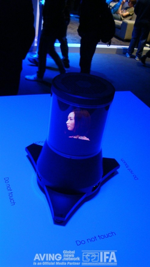 IFA 2010:索尼展示全息360度3D显示器 