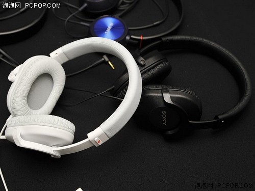 SONY爆新品街头时尚风!ZX系列新耳机 