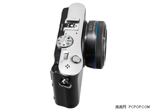 操作更智慧 三星最新款单电NX100发布 