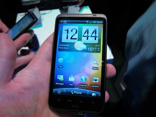 4.3吋主屏1GHz HTC Desire HD真机实拍 