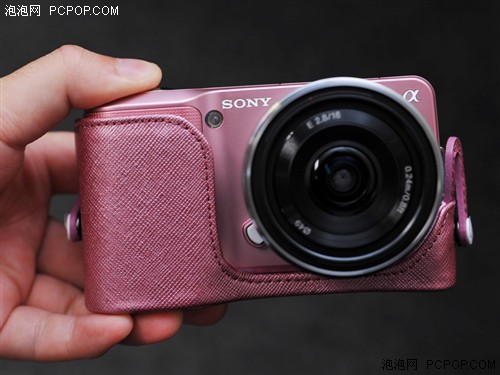 惹MM们尖叫！SONY NEX-3推出樱花粉版 