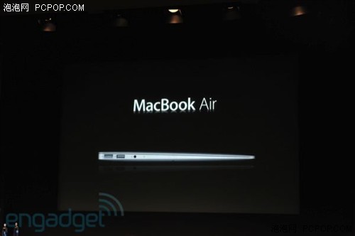 万众期待 11吋MacBook Air终揭开面纱 