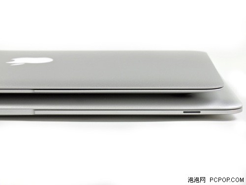 拆解 11 英寸 MacBook Air 