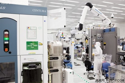 芯片诞生全过程:真空状态自动化生产_Intel主板
