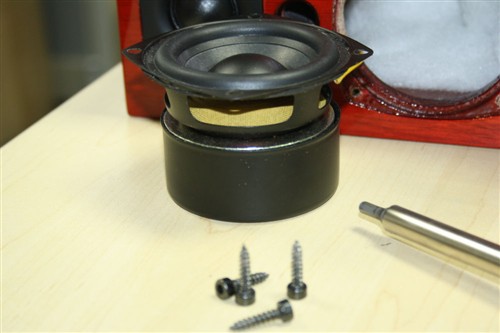 微型音箱中的异类 乐之邦N66拆解测评 