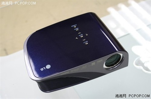 LG微型投影机HS200G仅售3699送激光笔 