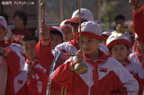 双飞燕厚爱无疆 尖山小学冬运行 