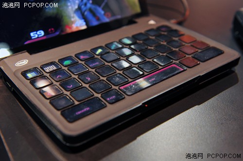 全球玩家关注!Razer CES2011展台曝光 