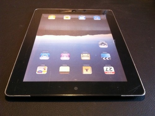 iPad 2真机谍照流出！ 