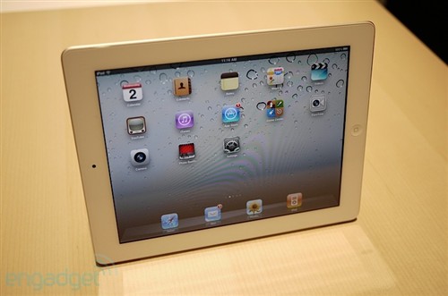 多图&视频:苹果iPad 2白色版抢先试玩 