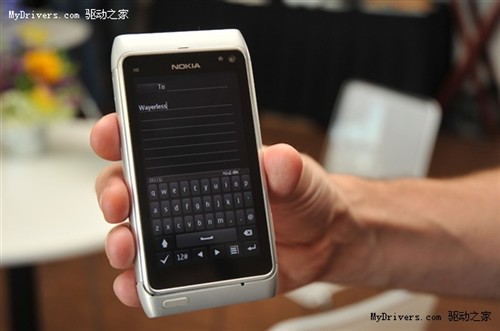 Symbian^3全新界面实机图曝光(组图) 