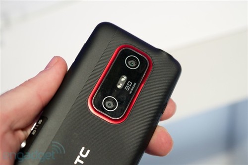 畅享独特3D体验！HTC EVO 3D真机试玩 