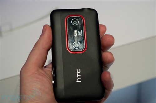 畅享独特3D体验！HTC EVO 3D真机试玩 