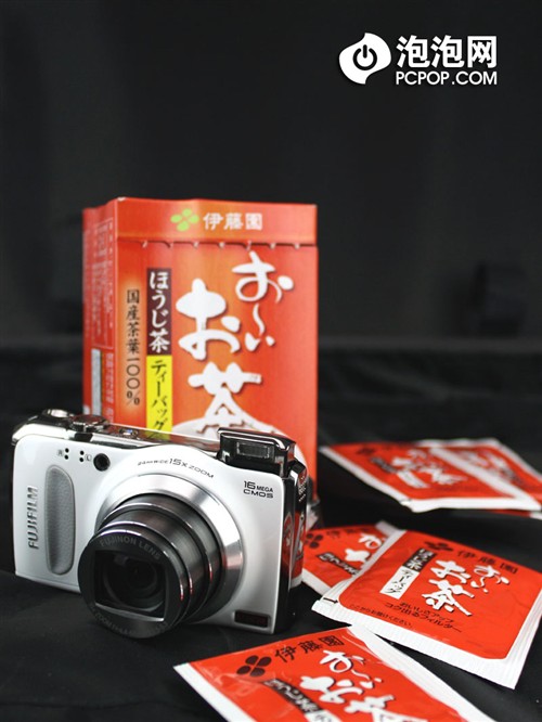 15X光变1080p小长焦 富士F505EXR评测 