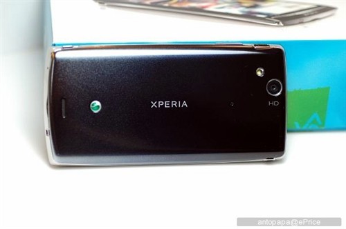 不输X10!索爱Xperia Arc真机开箱图赏 