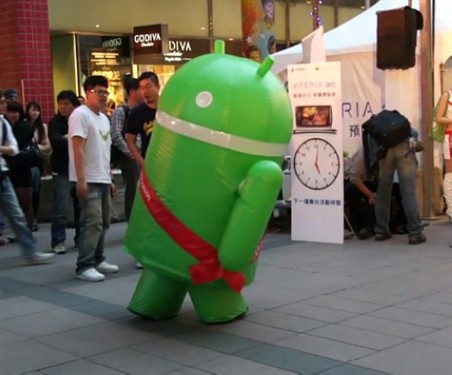 为索爱XperiaArc造势Android奋力热舞 