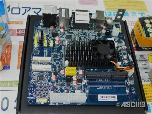 Mini PCI-E？奇怪规格Fusion APU主板 