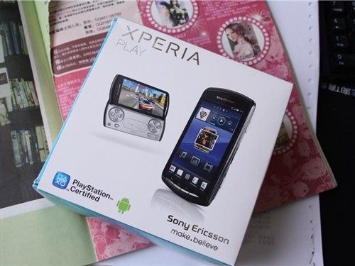 索尼爱立信 Xperia PLAY 