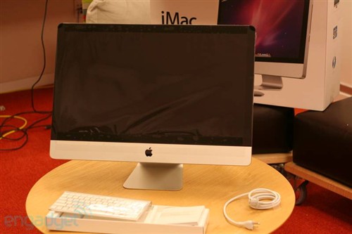 支持三屏显示！全新27英寸iMac开箱照 