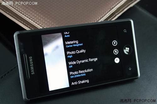 流畅/简洁WP7系统出色 三星i8700试玩 
