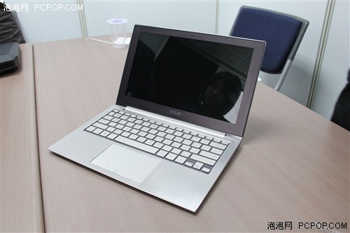 SSD太贵!华硕Ultrabook售价超1000刀? 