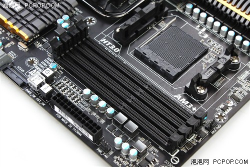 决战990FX 四路GTX580对决四路HD6970 