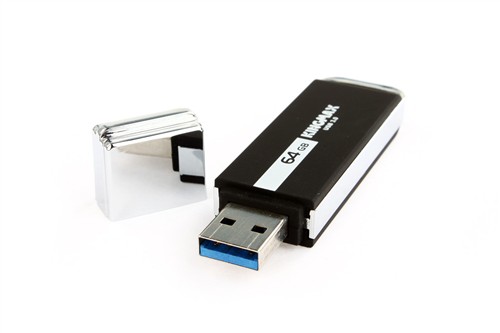 可媲美硬盘！市售USB 3.0高速U盘横评 