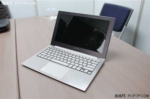 华硕Ultrabook即将发布 起售约5800元 