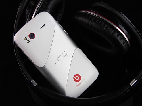 魔声附体音乐旗舰手机 HTC Z715e评测 