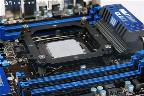 完美兼容 超频三LGA2011扣具平台测试 