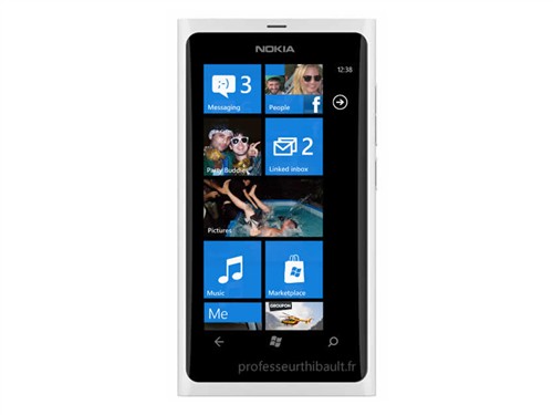 不立即上市 白色版诺基亚Lumia800曝光 