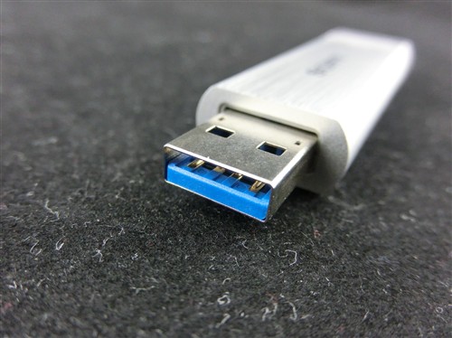 金属拉丝魅力！索尼USB3.0闪存盘评测 