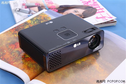中国首款智能微投来袭 LG HW300TC正式面世 