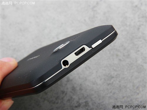 双卡双待续航能力强 乐Phone P700评测 