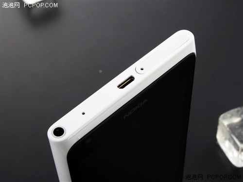 非凡闪耀与众不同 诺基亚Lumia900评测 