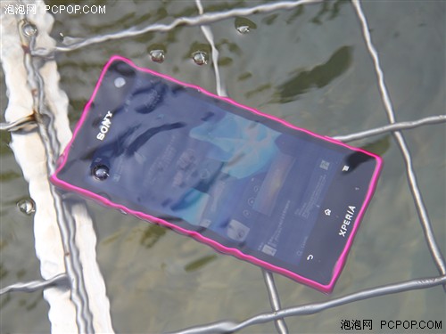 美型三防索尼Xperia acro S LT26w评测 