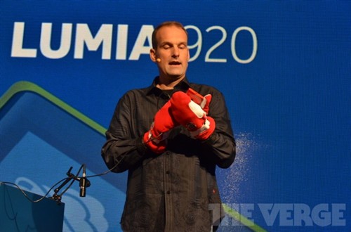 智能防抖摄像头 诺基亚Lumia920发布 