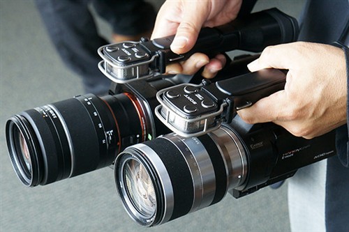 索尼发布全幅可换镜头摄影相机VG-900 