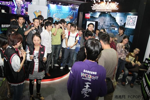 世界冠军Infi助阵!WCG2012七彩虹参展 