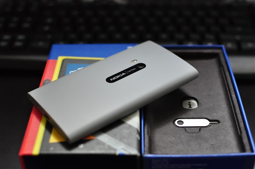磨砂质感好 灰色Lumia920网友多图开箱 