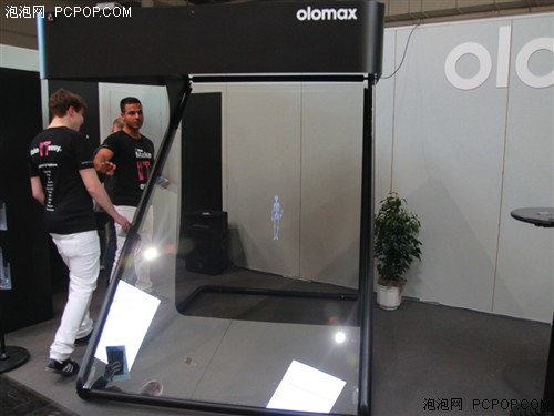 悬浮立体视觉！olomax亮相CeBIT 2013 