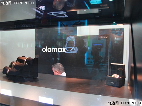 悬浮立体视觉！olomax亮相CeBIT 2013 