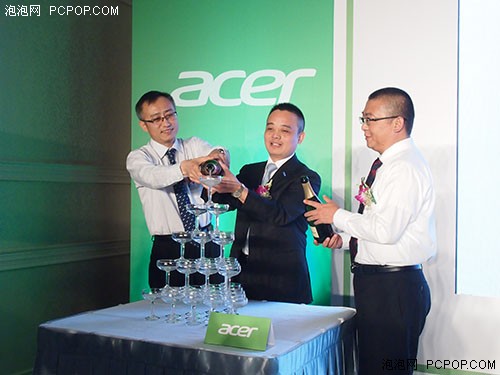 全球首款8英寸Win 8平板 Acer W3开售 