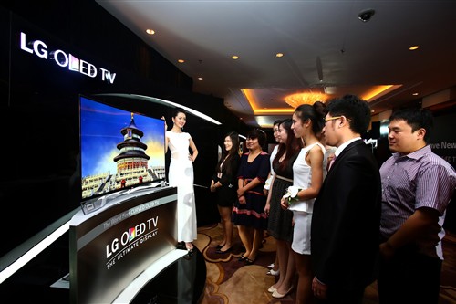售价不足6W！LG中国首发曲面OLED电视 